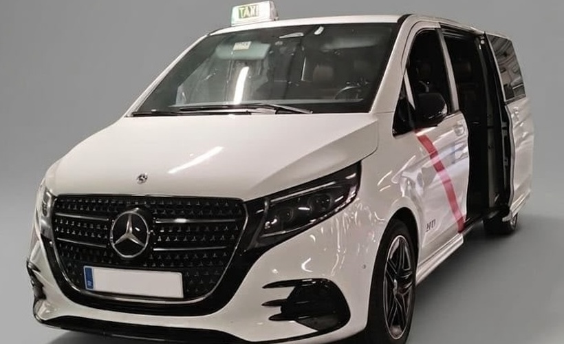 Mercedes-Benz V-Class taxi 7 plazas Madrid — Serkan Sezgin